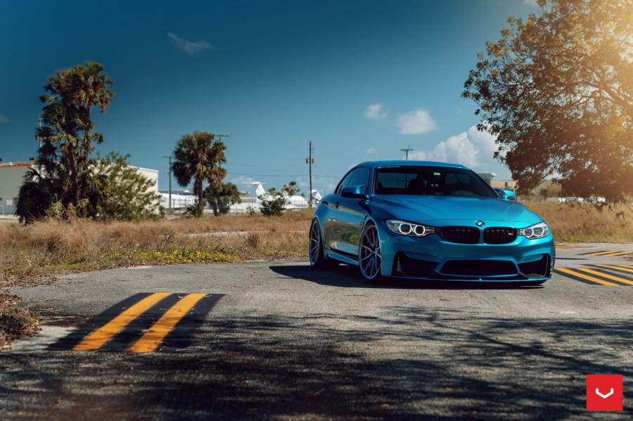  BMW M4 Convertible on Vossen Wheels (HF-3) 2019 года  (фото 3 из 14)